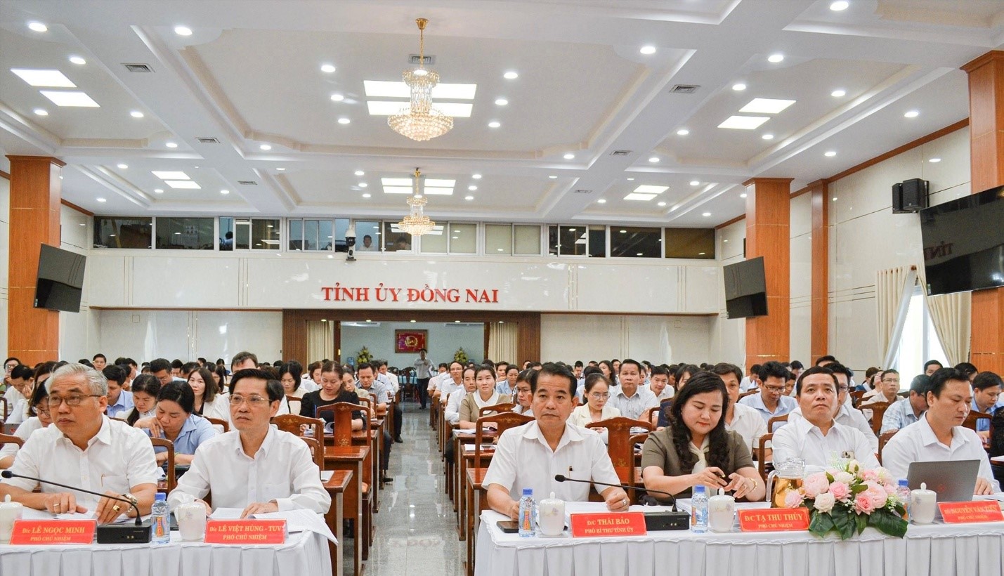 Cần nhận thức sâu sắc những nội dung cơ bản của nghị quyết đại hội